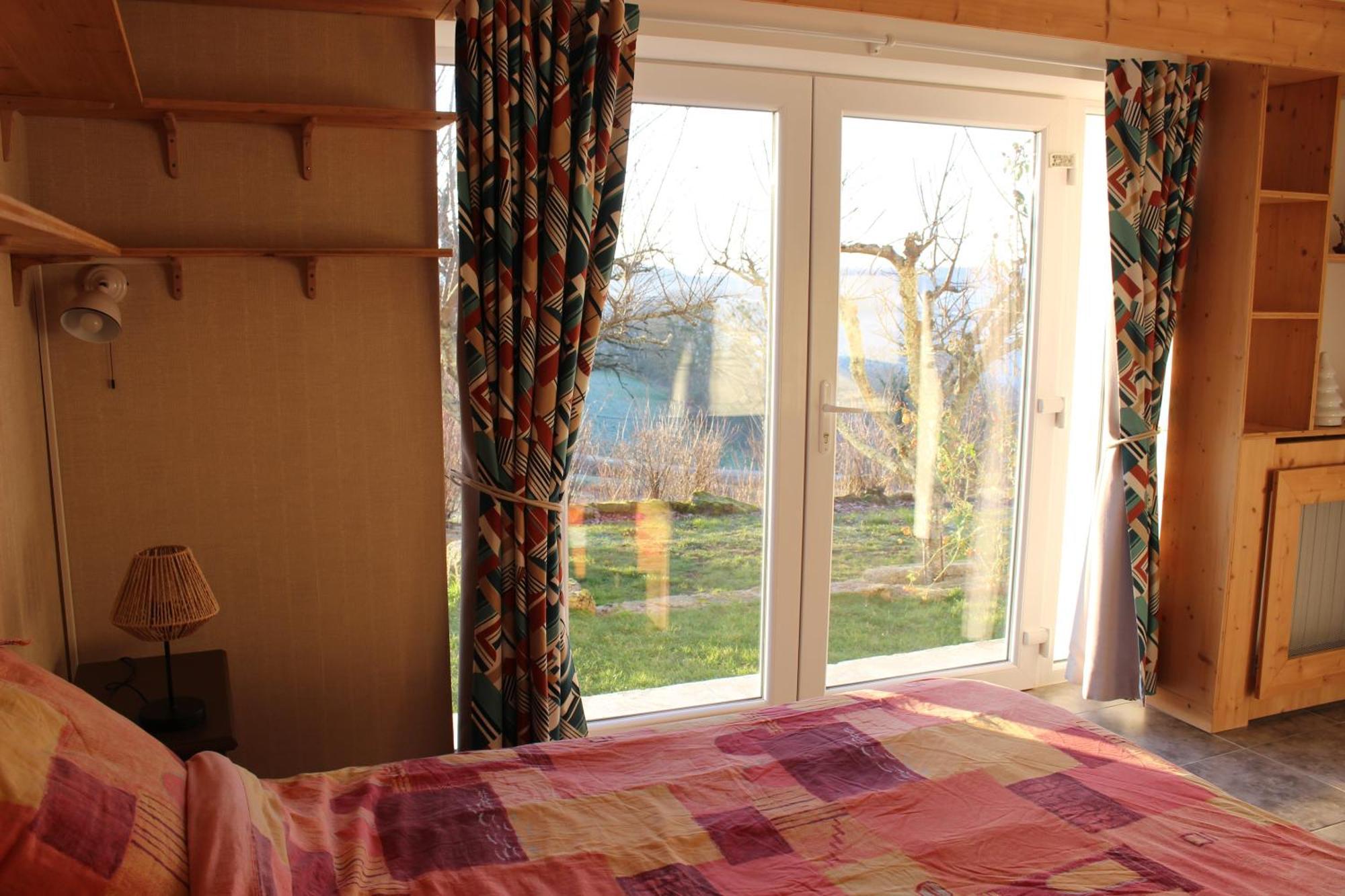 Chambre Jazzy - Gite Les Zazous Lormes Buitenkant foto